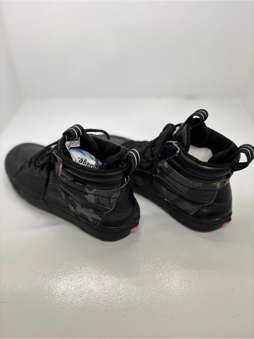 Vans Sk8-Hi MTE HEIQ Eco Dry Black Boots Men’s 11 Water Repellent